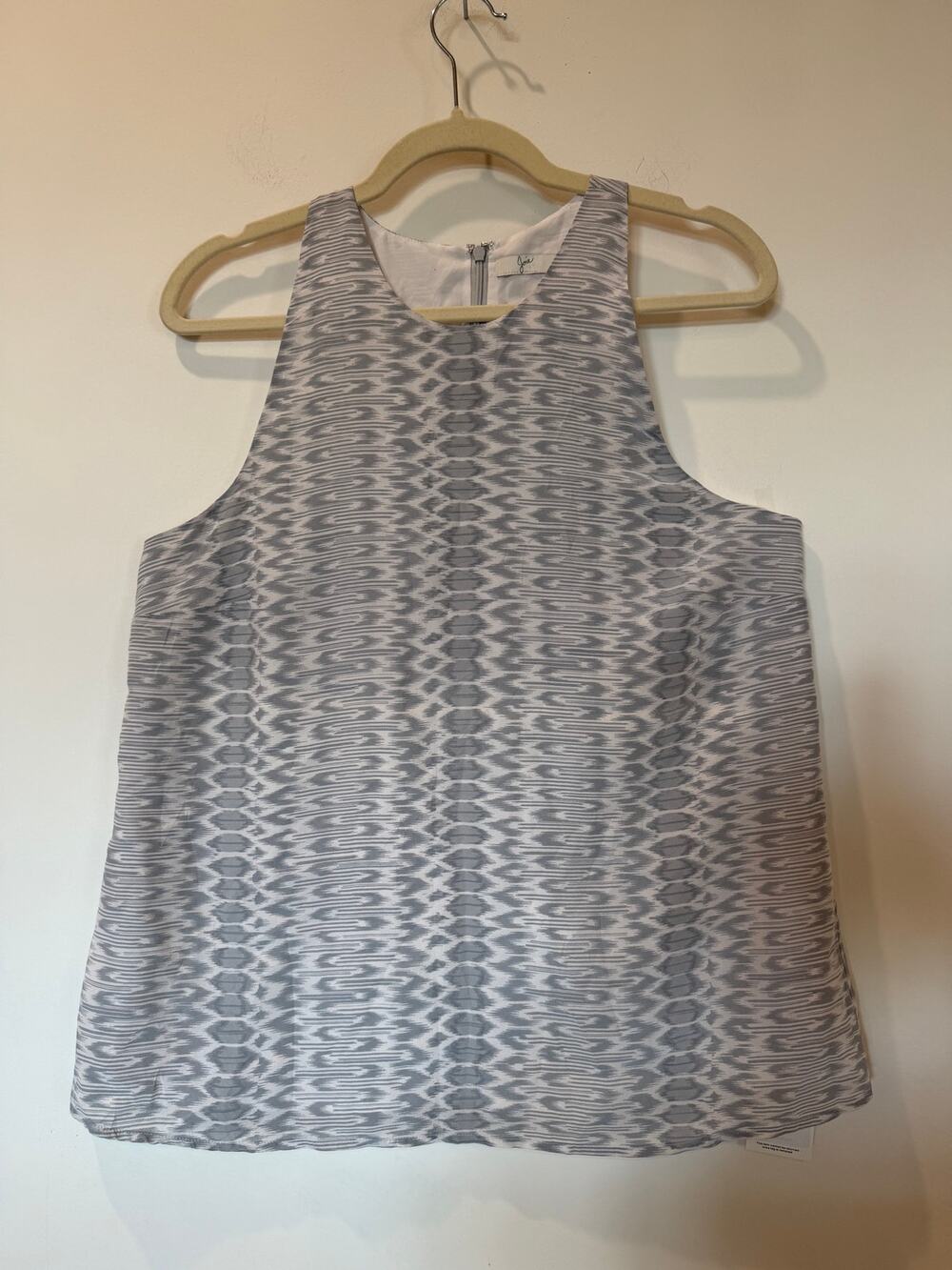 Joie 100% silk racer back tank sleeveless blouse snakeskin print M grey white